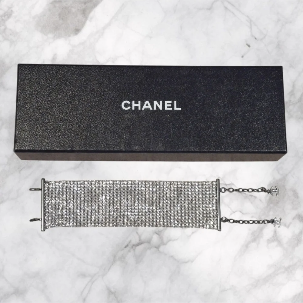 ❣️SOLD❣️ Chanel Vintage Crystal Mesh Bracelet EUC - Picture 2 of 11